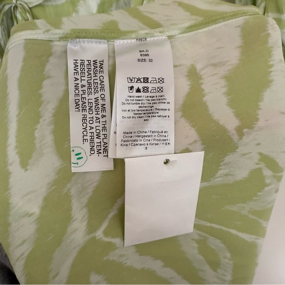 GANNI Zebra-print silk-blend midi dress - Picture 5 of 12